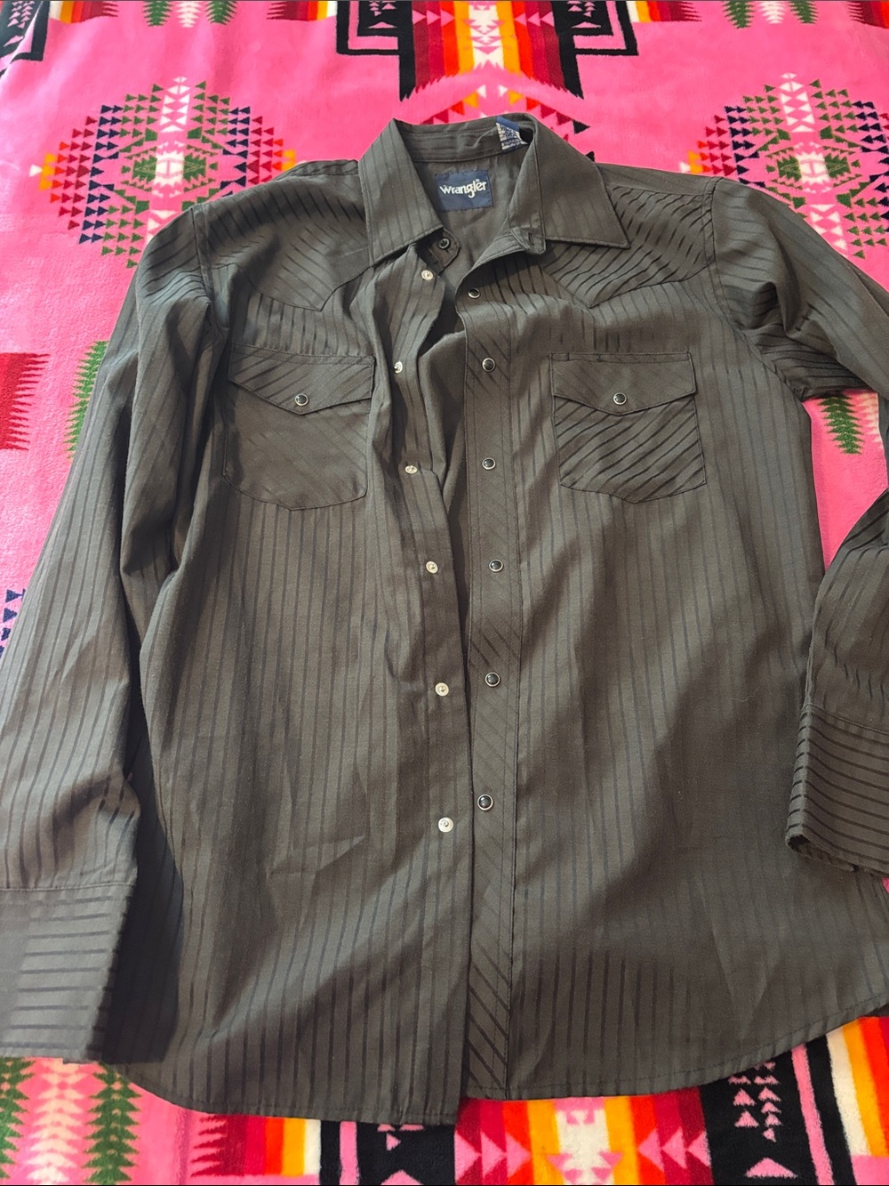 Wrangler Men’s Dark Gray Pinstripe Western Shirt